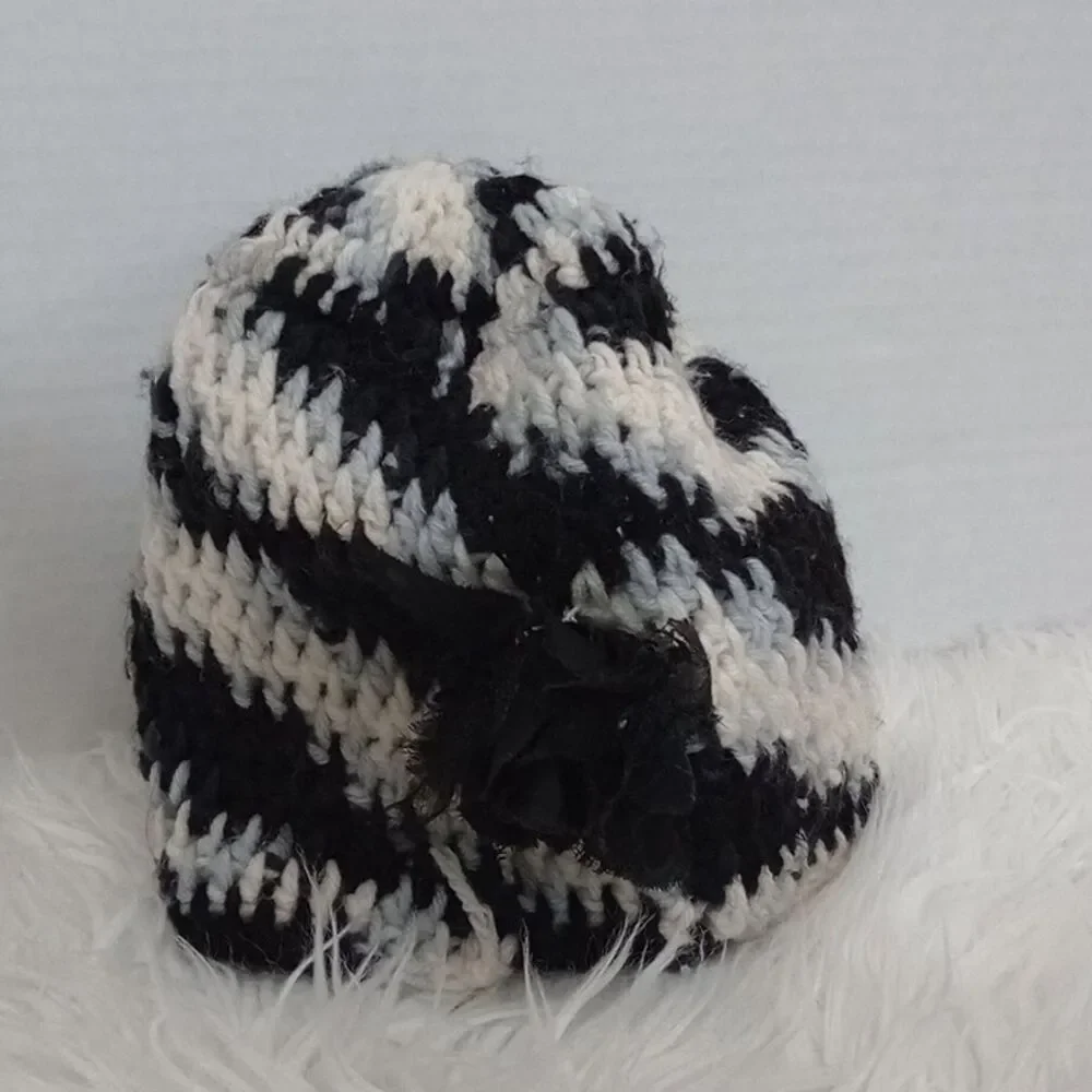 Winter girl bundle black/white hat and blue white  headbands